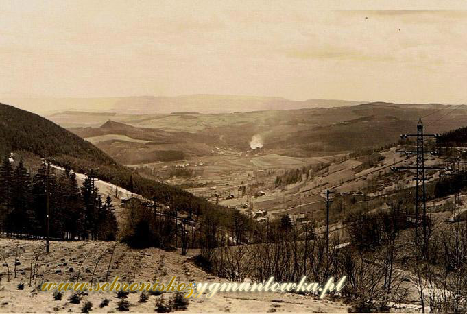 Widok z Przełęczy Jugowskiej na Henkelbaude na stoku Rymarza - 1940 rok .