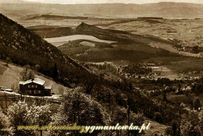 Widok z Przełęczy Jugowskiej na Henkelbaude na stoku Rymarza - 1939 rok.